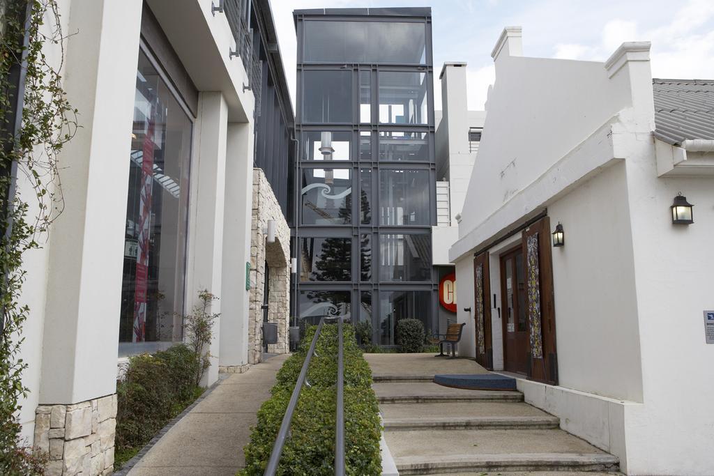 Marine Square Luxury Suites Hermanus Exteriör bild