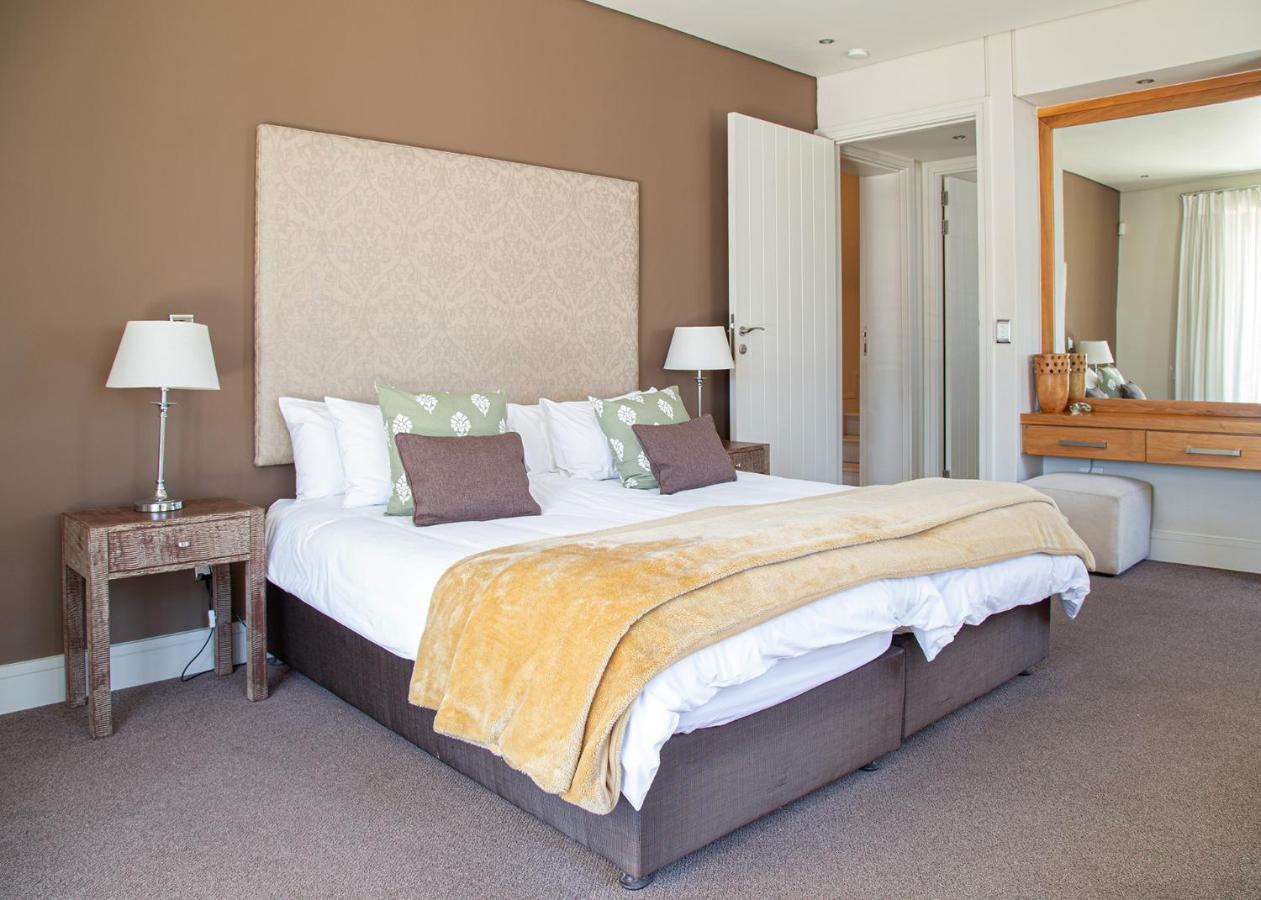 Marine Square Luxury Suites Hermanus Exteriör bild