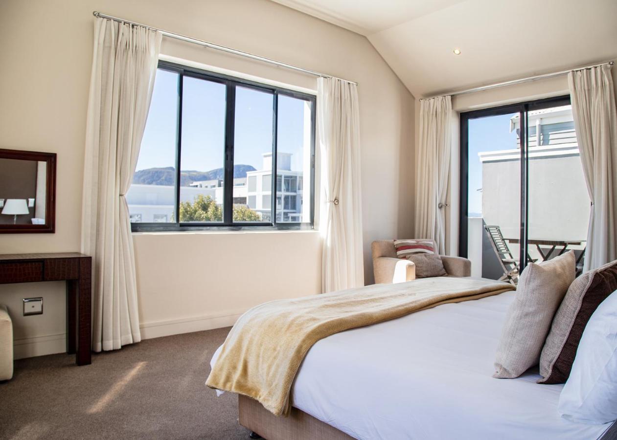Marine Square Luxury Suites Hermanus Exteriör bild