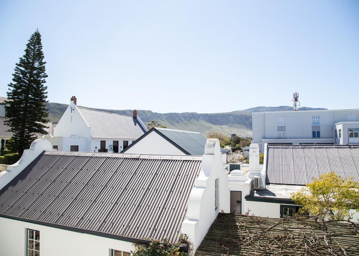 Marine Square Luxury Suites Hermanus Exteriör bild