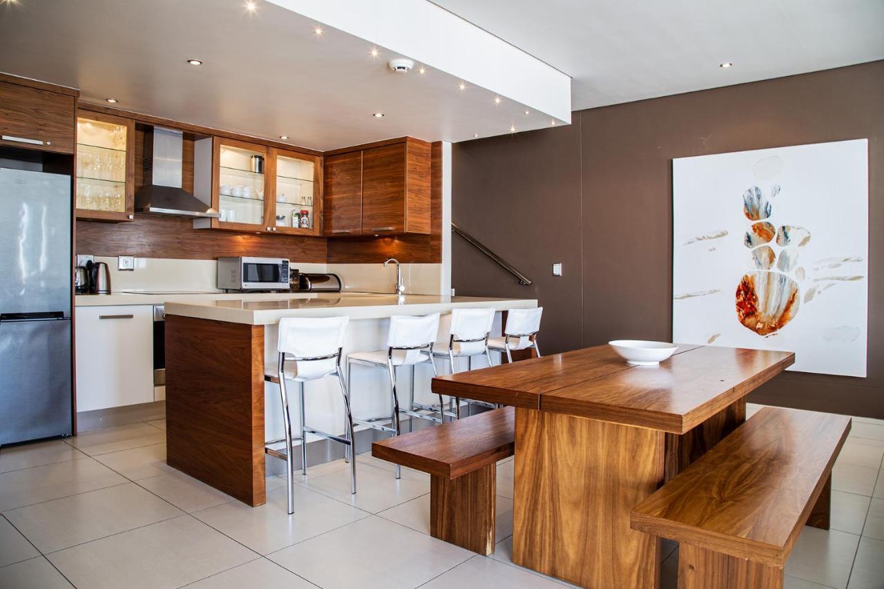 Marine Square Luxury Suites Hermanus Exteriör bild
